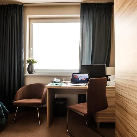 Deluxe With Free Wellness And Fitness Centrum 4*