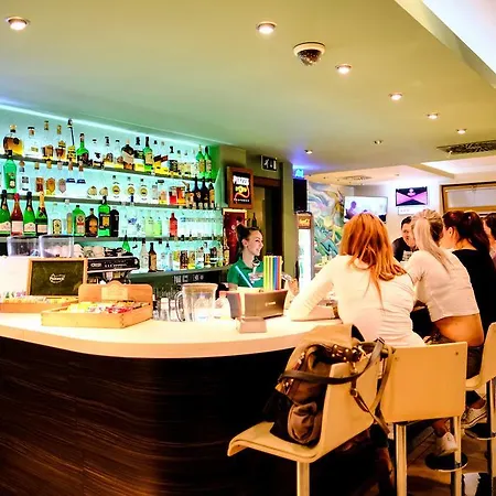 Deluxe With Free Wellness And Fitness Centrum Litra