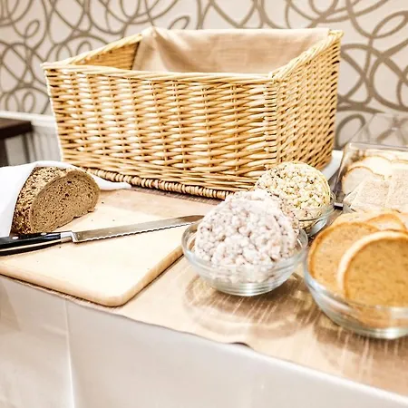 Otel Deluxe With Free Wellness And Fitness Centrum Litra