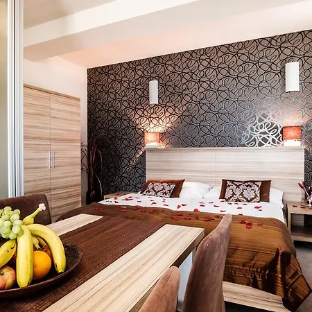 Otel Deluxe With Free Wellness And Fitness Centrum Litra